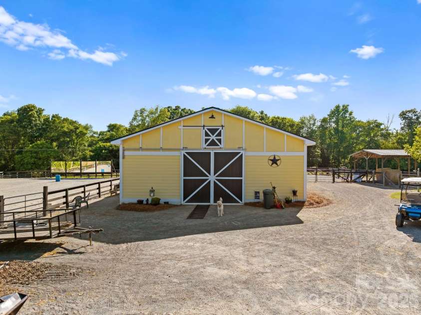 417 Clontz Road, Indian Trail, NC 28079.  MLS# CAR4378303, YatesRealty ID 22390. 