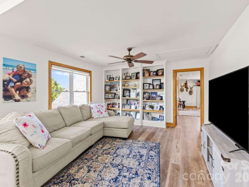 417 Clontz Road, Indian Trail, NC 28079.  MLS# CAR4378303, YatesRealty ID 22390. 