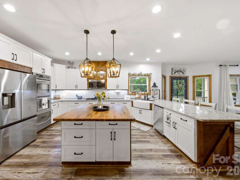 417 Clontz Road, Indian Trail, NC 28079.  MLS# CAR4378303, YatesRealty ID 22390. 