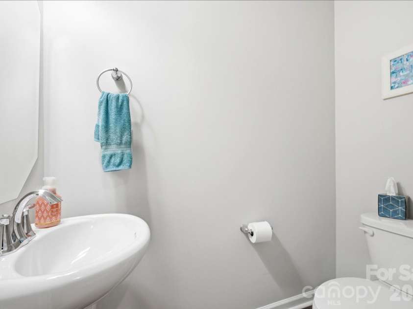 5914 River Meadow Court, Charlotte, NC 28213.  MLS# CAR4364962, YatesRealty ID 22391. Downstairs Guest Bathroom 