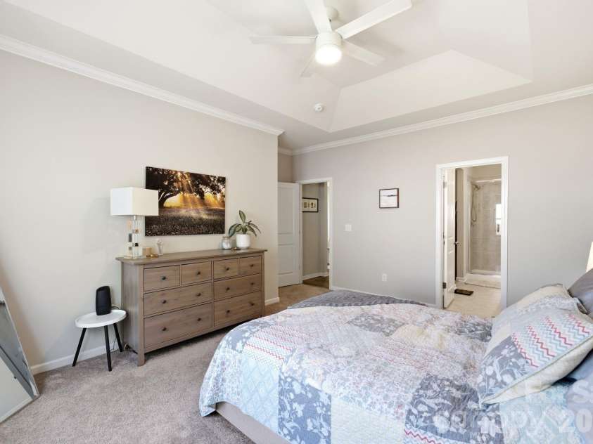 5914 River Meadow Court, Charlotte, NC 28213.  MLS# CAR4364962, YatesRealty ID 22391. Primary suite on the main floor