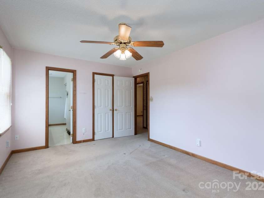 5211 Spring Glen, York, SC 29745.  MLS# CAR4270474, YatesRealty ID 22392. Primary Bedroom