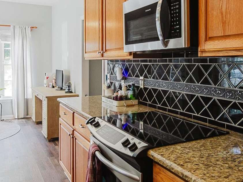 574 Surry Trace Circle, Concord, NC 28027.  MLS# CAR4379638, YatesRealty ID 22392. 