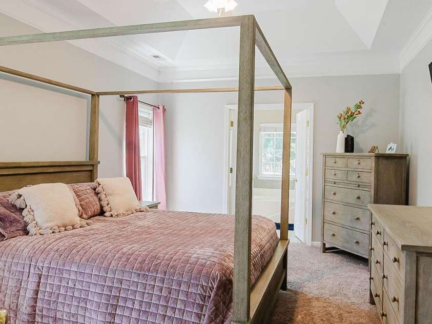 574 Surry Trace Circle, Concord, NC 28027.  MLS# CAR4379638, YatesRealty ID 22392. 