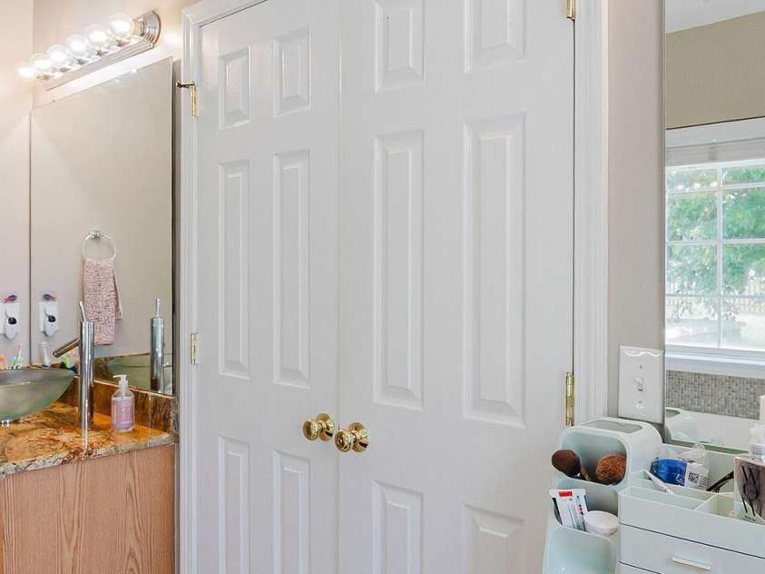 574 Surry Trace Circle, Concord, NC 28027.  MLS# CAR4379638, YatesRealty ID 22392. 