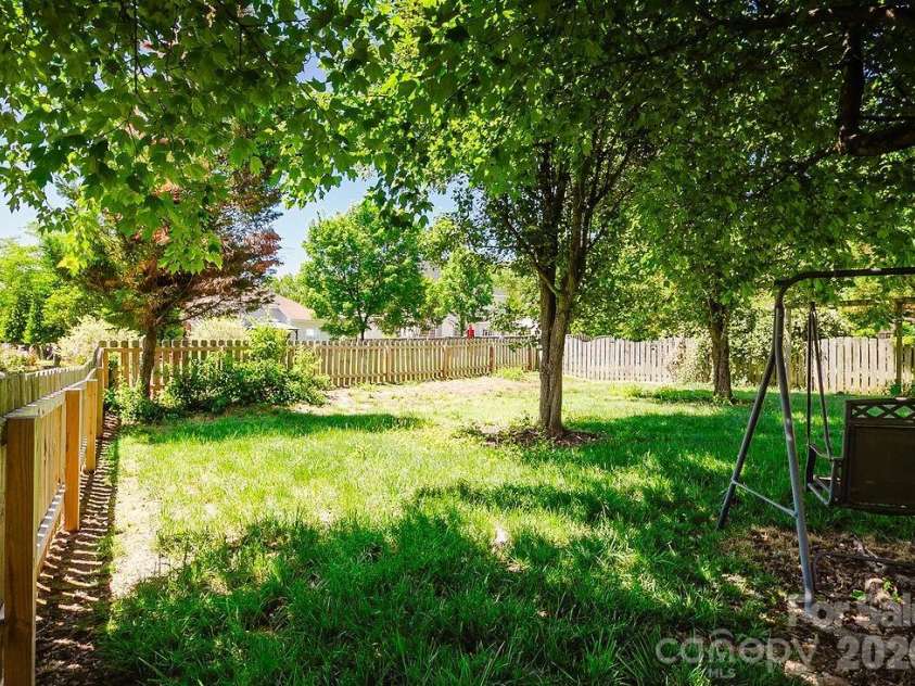 574 Surry Trace Circle, Concord, NC 28027.  MLS# CAR4379638, YatesRealty ID 22392. 