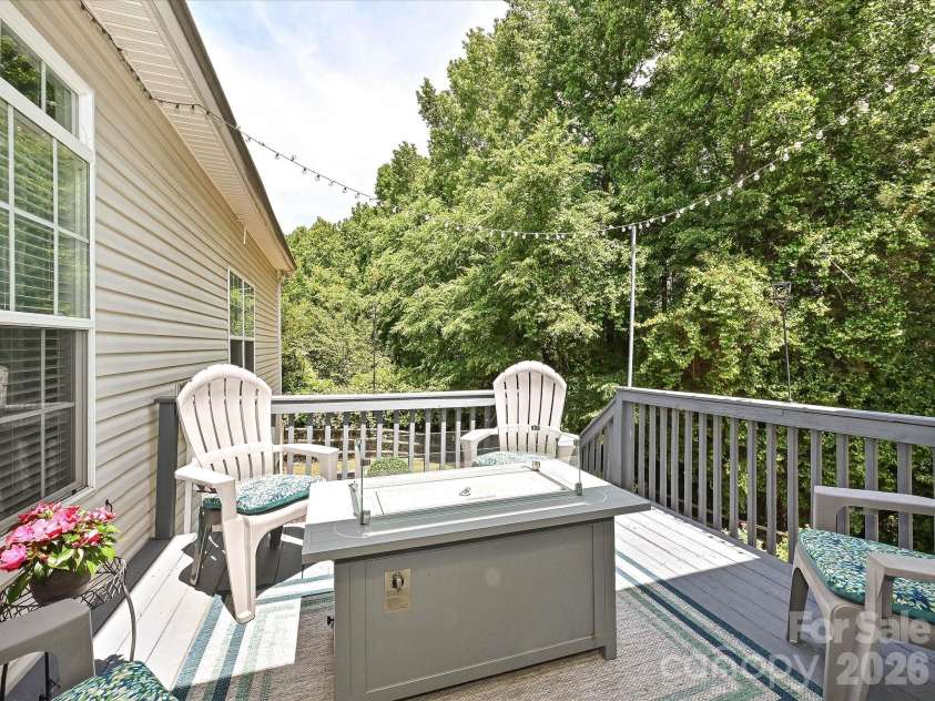 10234 Tintinhull Drive, Fort Mill, SC 29707.  MLS# CAR4375438, YatesRealty ID 22393. Deck