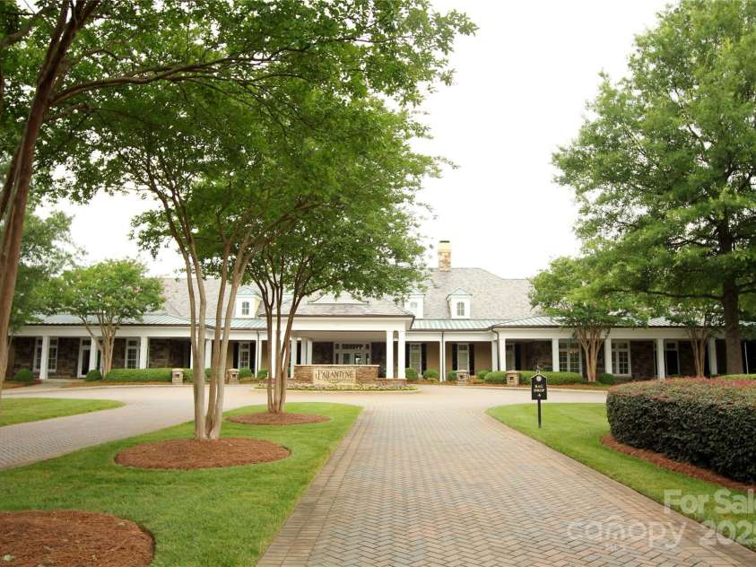 15009 Fanning Manor Court, Charlotte, NC 28277.  MLS# CAR4272630, YatesRealty ID 22393. BCC Clubhouse - Avail w/Membership