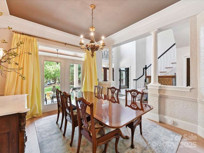 15009 Fanning Manor Court, Charlotte, NC 28277.  MLS# CAR4272630, YatesRealty ID 22393. Beautiful room for family and entertainment.