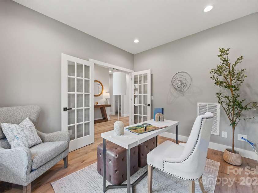 1 Linestowe Drive, Belmont, NC 28012.  MLS# CAR4305443, YatesRealty ID 22394. 