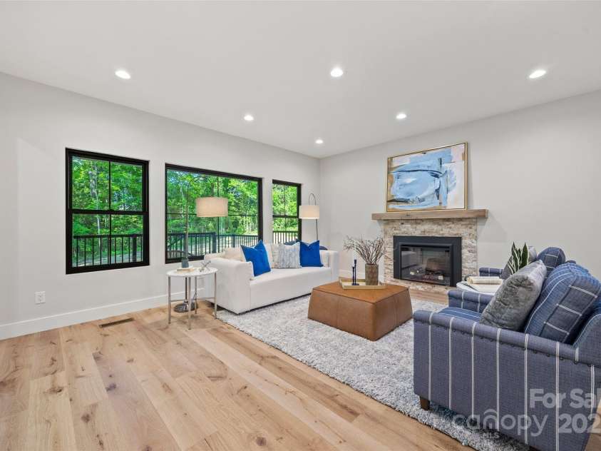 1 Linestowe Drive, Belmont, NC 28012.  MLS# CAR4305443, YatesRealty ID 22394. 