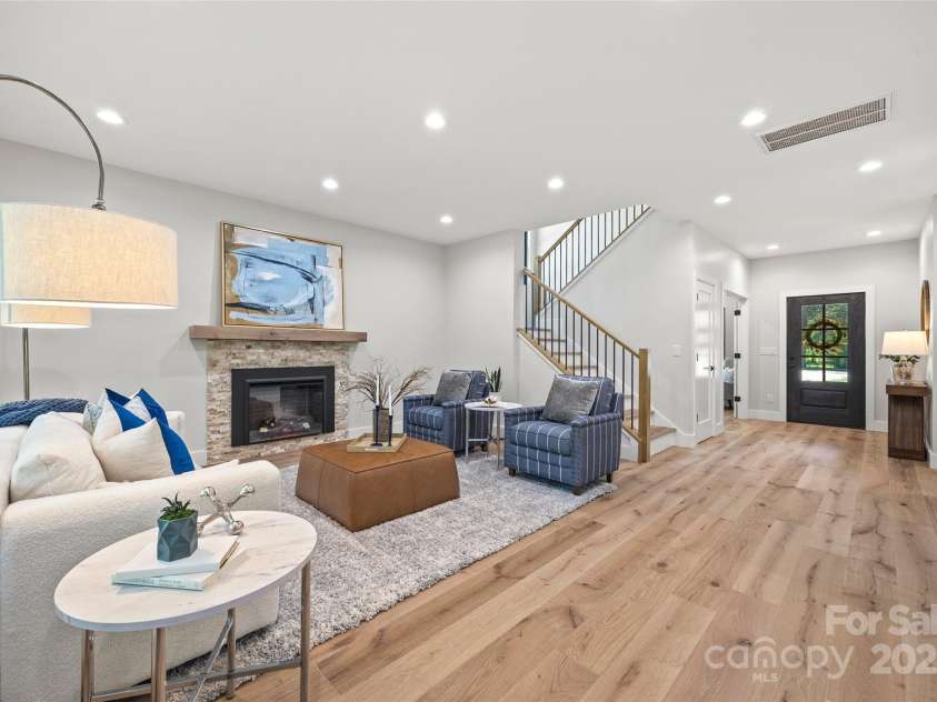 1 Linestowe Drive, Belmont, NC 28012.  MLS# CAR4305443, YatesRealty ID 22394. 