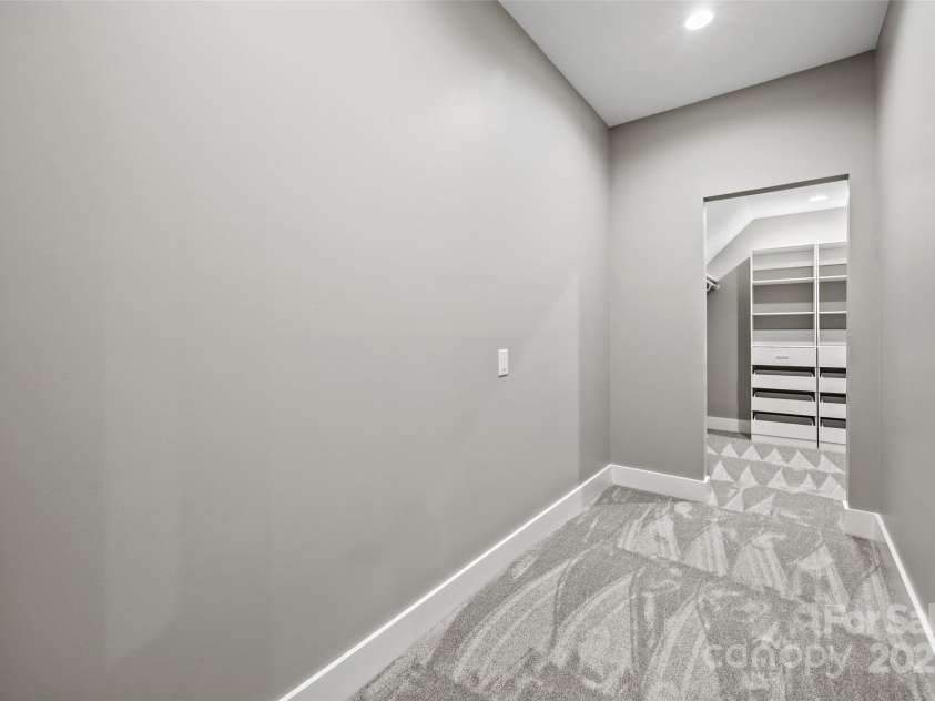 1 Linestowe Drive, Belmont, NC 28012.  MLS# CAR4305443, YatesRealty ID 22394. 