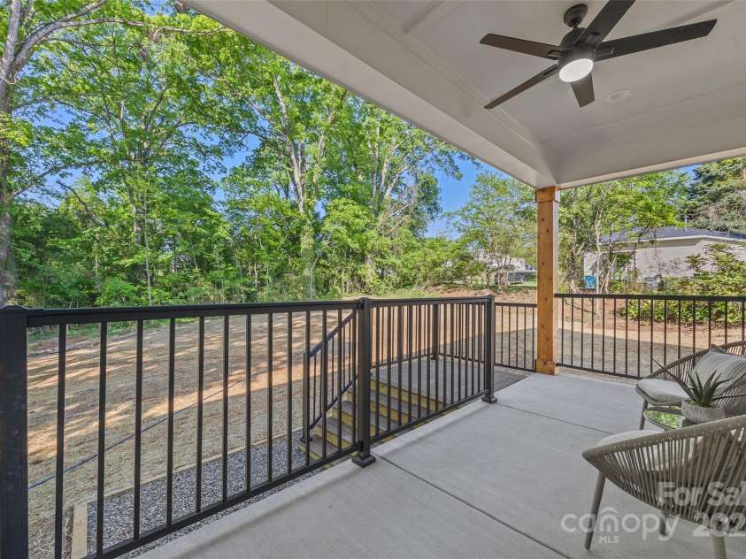 1 Linestowe Drive, Belmont, NC 28012.  MLS# CAR4305443, YatesRealty ID 22394. 