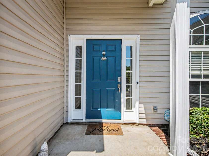 11703 Withers Mill Drive, Charlotte, NC 28278.  MLS# CAR4378368, YatesRealty ID 22394. Come take a look