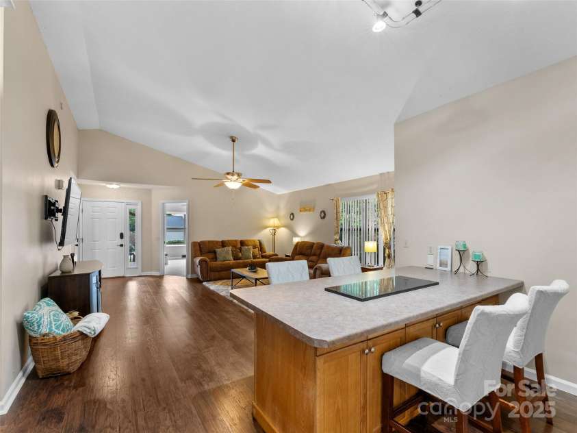 100 Tarragon Place, Flat Rock, NC 28731.  MLS# CAR4263342, YatesRealty ID 22395. 