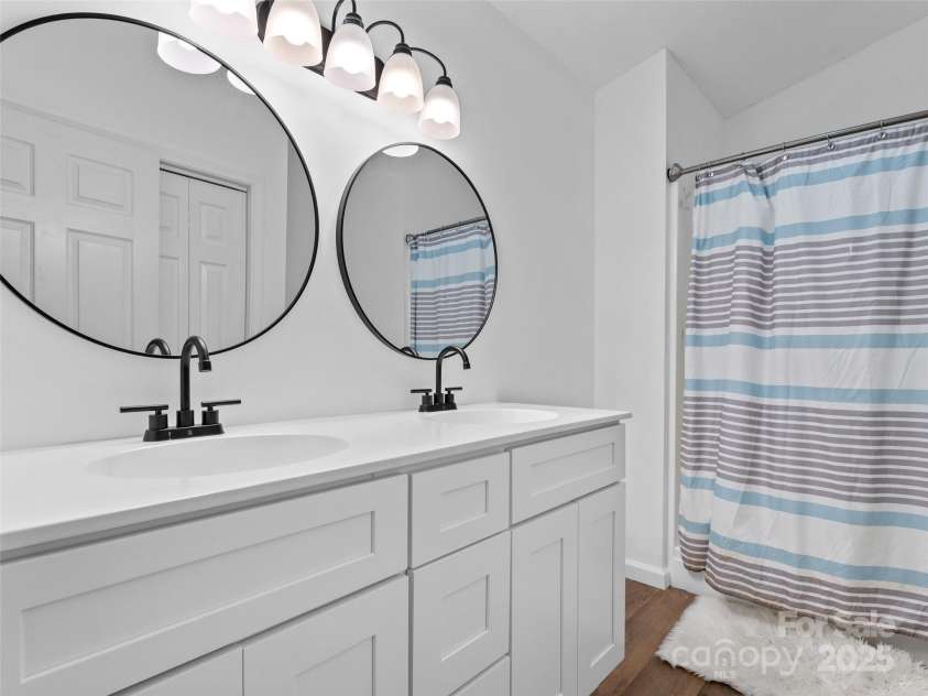 100 Tarragon Place, Flat Rock, NC 28731.  MLS# CAR4263342, YatesRealty ID 22395. 