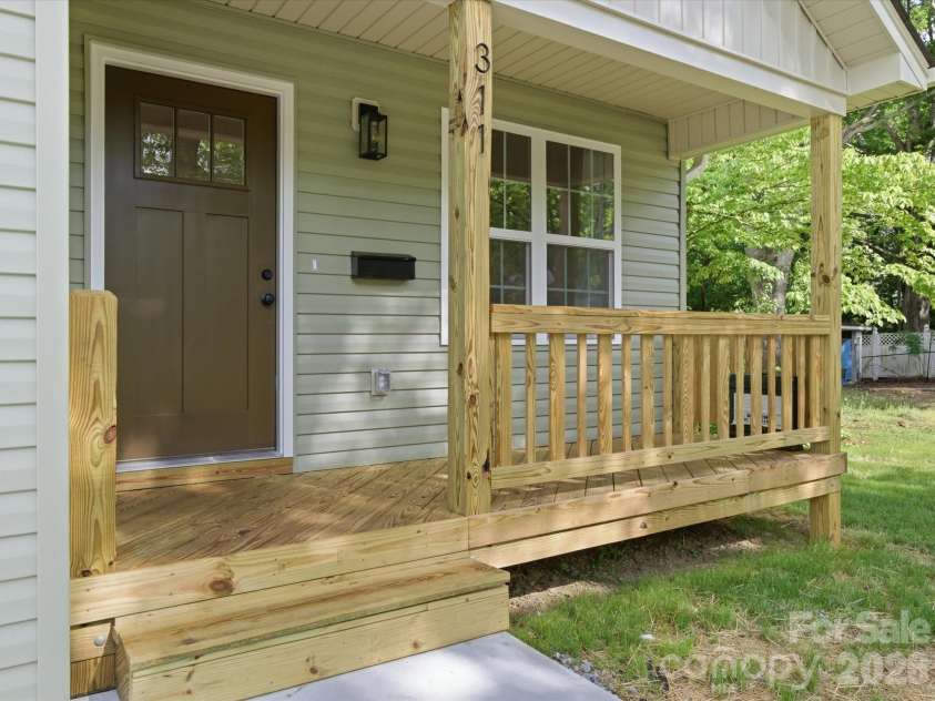 311 Clegg Street, Shelby, NC 42379.  MLS# CAR4375170, YatesRealty ID 22396. 