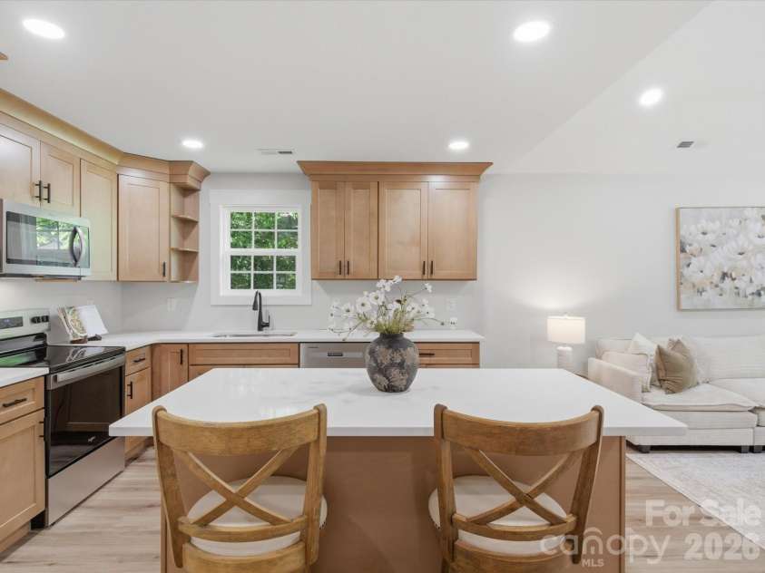 311 Clegg Street, Shelby, NC 42379.  MLS# CAR4375170, YatesRealty ID 22396. 