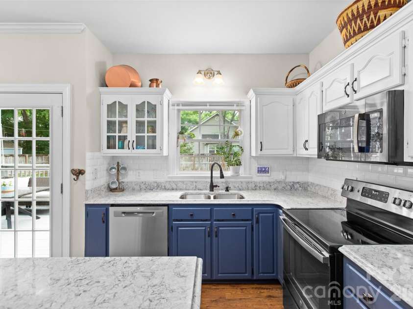 1305 Mill Race Lane, Matthews, NC 28104.  MLS# CAR4379571, YatesRealty ID 22399. 