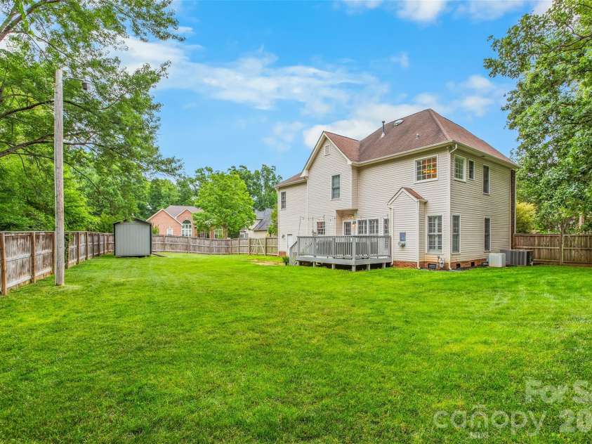 1305 Mill Race Lane, Matthews, NC 28104.  MLS# CAR4379571, YatesRealty ID 22399. 
