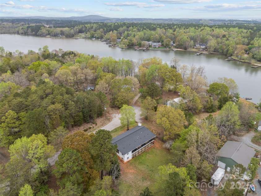 1614 Fieldbrook Road, Rock Hill, SC 29732.  MLS# CAR4233158, YatesRealty ID 22399. 