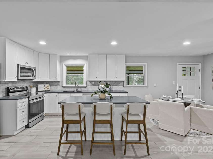 1614 Fieldbrook Road, Rock Hill, SC 29732.  MLS# CAR4233158, YatesRealty ID 22399. 