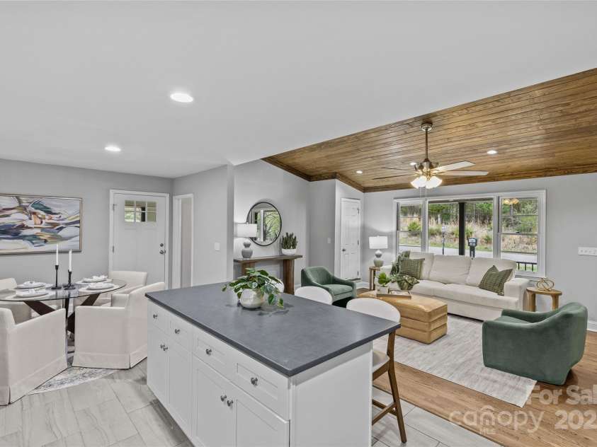 1614 Fieldbrook Road, Rock Hill, SC 29732.  MLS# CAR4233158, YatesRealty ID 22399. 