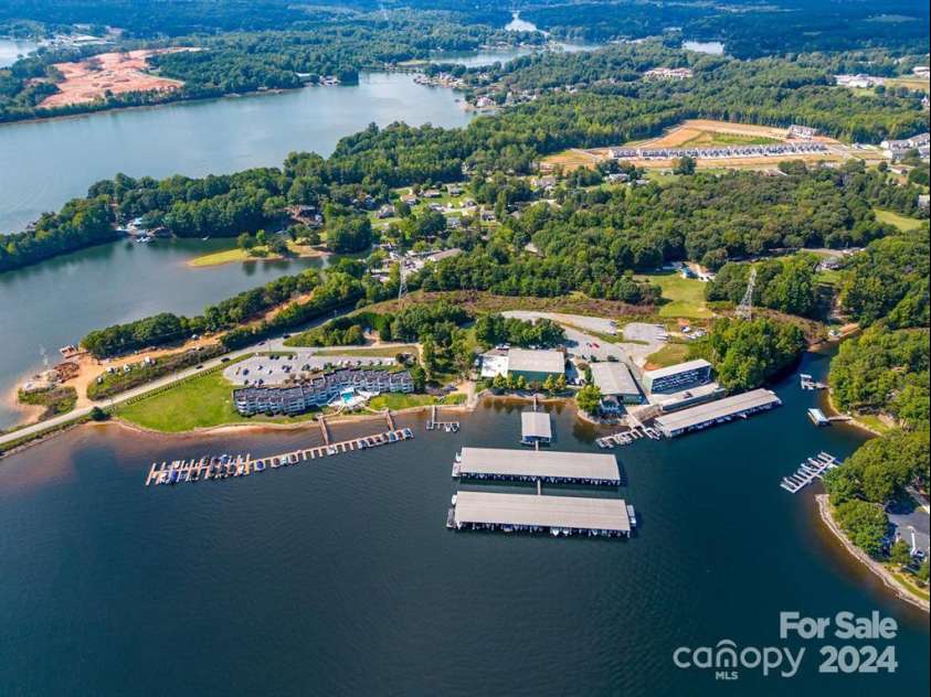 4516 Slanting Bridge Road, Sherrills Ford, NC 28673.  MLS# CAR4189074, YatesRealty ID 224. 