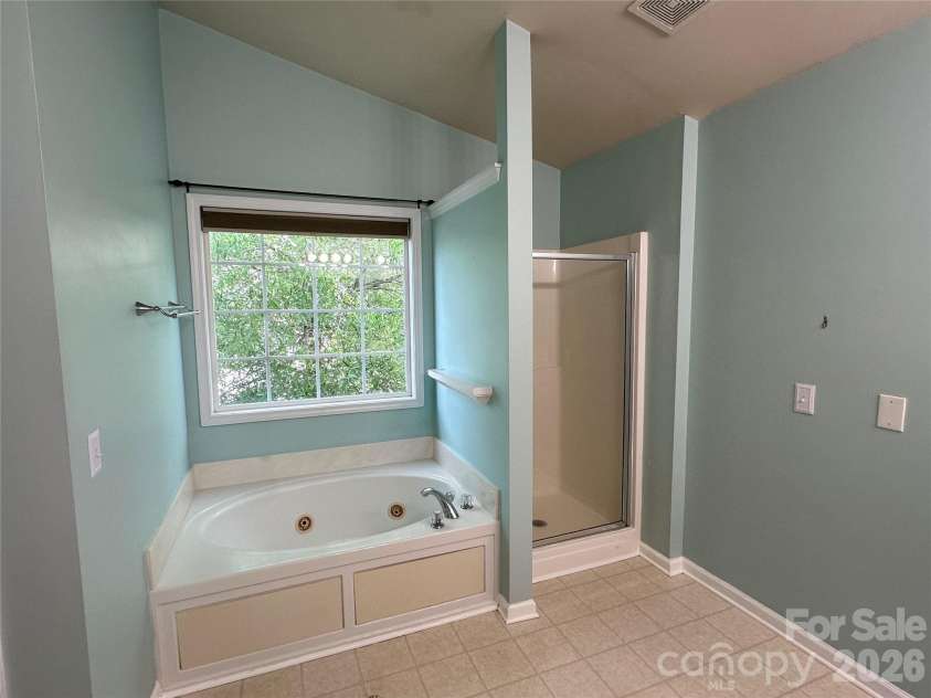 6102 Firethorne Lane, Concord, NC 28025.  MLS# CAR4377284, YatesRealty ID 22400. 