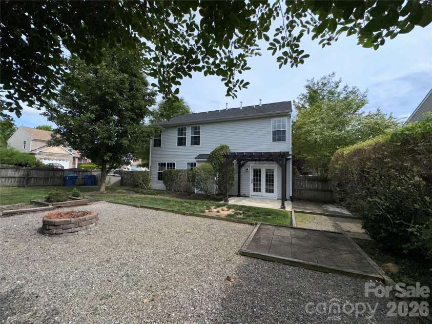 6102 Firethorne Lane, Concord, NC 28025.  MLS# CAR4377284, YatesRealty ID 22400. 