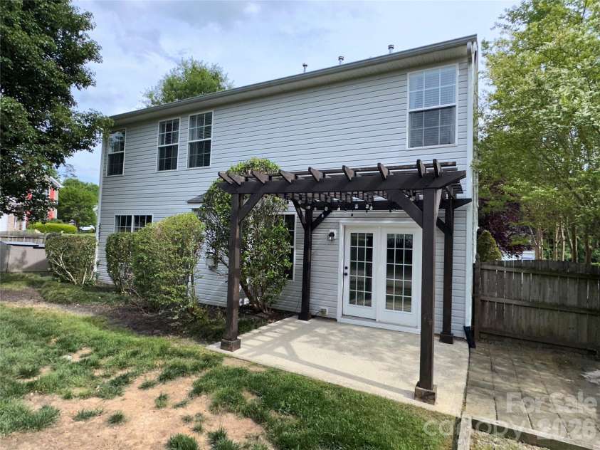 6102 Firethorne Lane, Concord, NC 28025.  MLS# CAR4377284, YatesRealty ID 22400. 