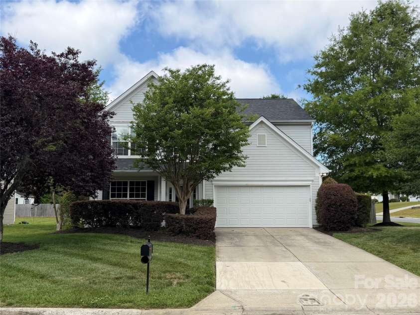 6102 Firethorne Lane, Concord, NC 28025.  MLS# CAR4377284, YatesRealty ID 22400. Welcome home !!!! 