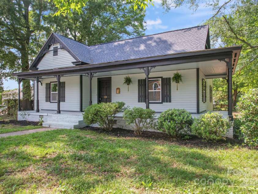 118 Cabarrus Avenue, Concord, NC 28025.  MLS# CAR4259694, YatesRealty ID 22401. 