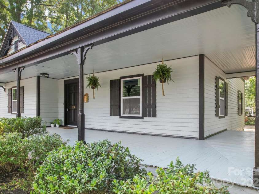 118 Cabarrus Avenue, Concord, NC 28025.  MLS# CAR4259694, YatesRealty ID 22401. 