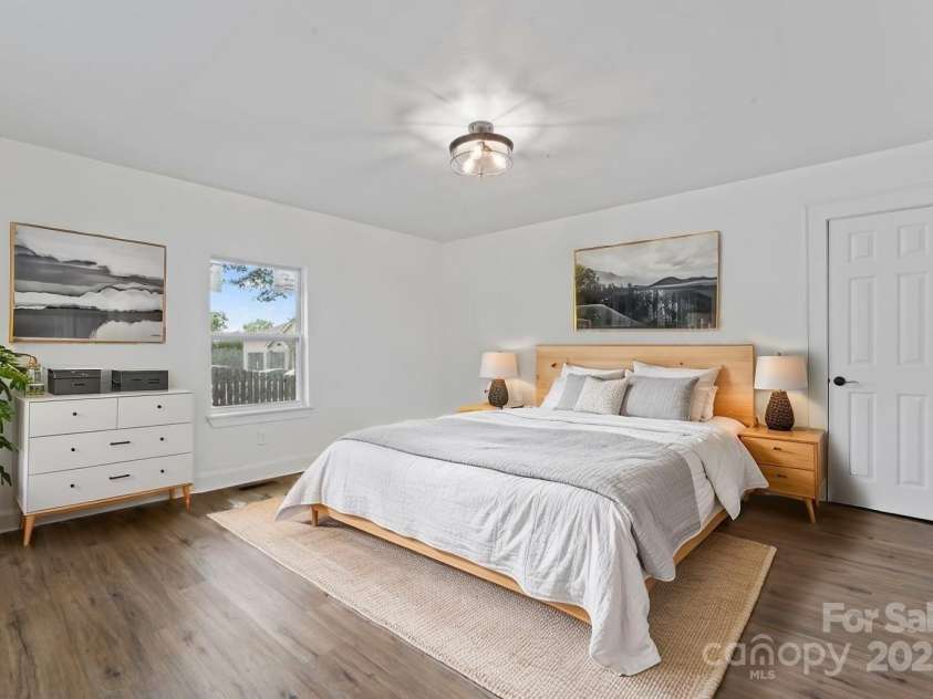 118 Cabarrus Avenue, Concord, NC 28025.  MLS# CAR4259694, YatesRealty ID 22401. Primary bedroom