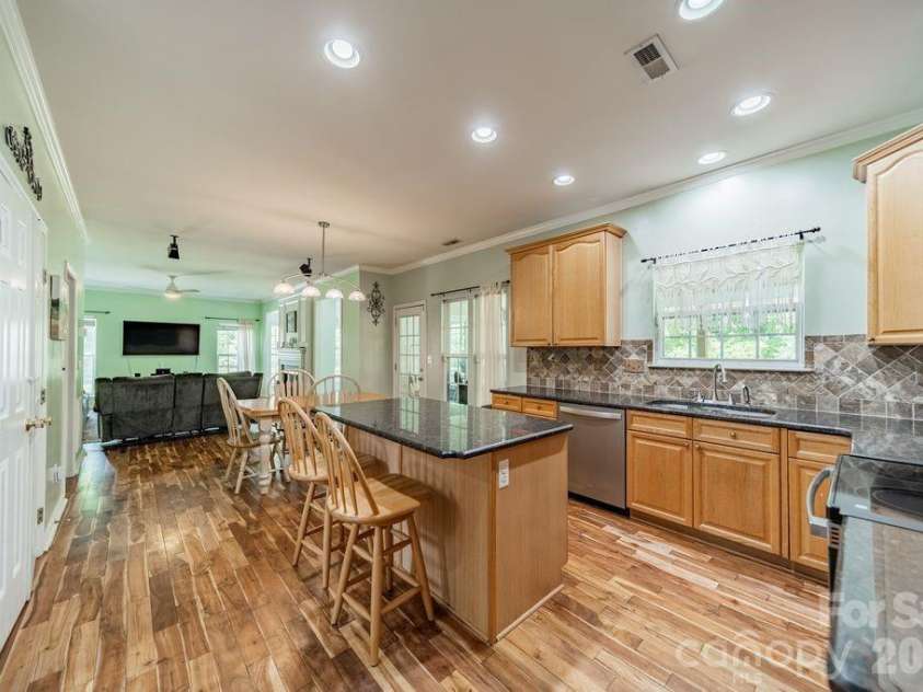 2316 Heath Lake Drive, Mint Hill, NC 28227.  MLS# CAR4371417, YatesRealty ID 22401. 
