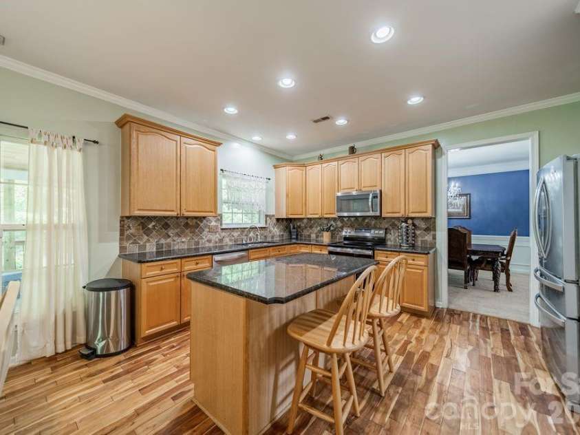 2316 Heath Lake Drive, Mint Hill, NC 28227.  MLS# CAR4371417, YatesRealty ID 22401. 