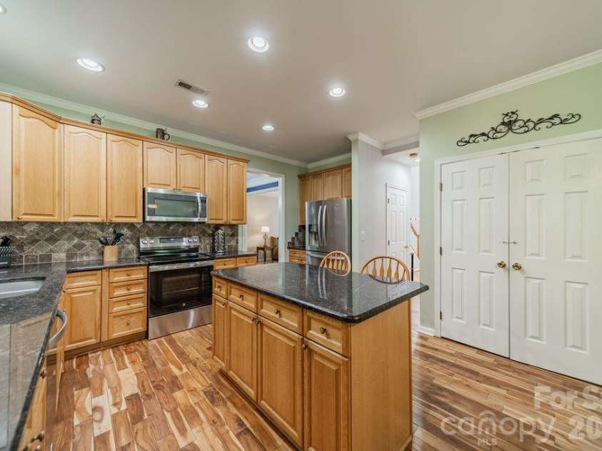 2316 Heath Lake Drive, Mint Hill, NC 28227.  MLS# CAR4371417, YatesRealty ID 22401. 