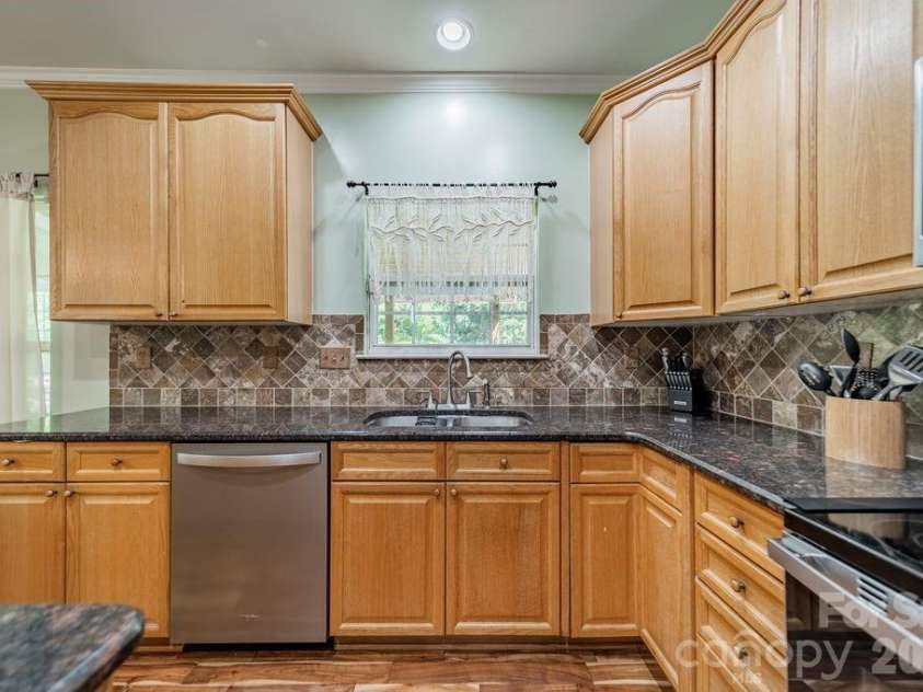 2316 Heath Lake Drive, Mint Hill, NC 28227.  MLS# CAR4371417, YatesRealty ID 22401. 