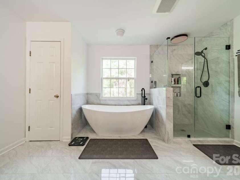 2316 Heath Lake Drive, Mint Hill, NC 28227.  MLS# CAR4371417, YatesRealty ID 22401. 