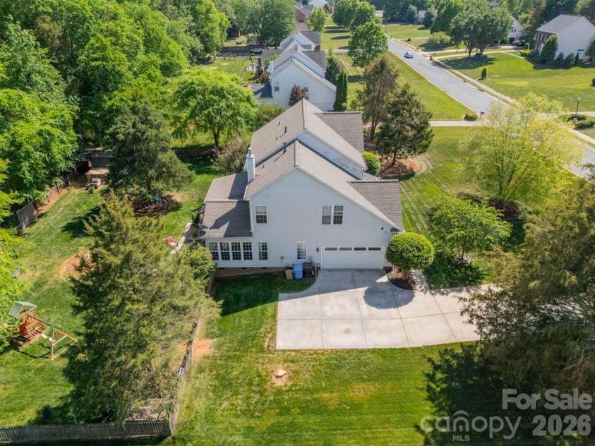 2316 Heath Lake Drive, Mint Hill, NC 28227.  MLS# CAR4371417, YatesRealty ID 22401. 