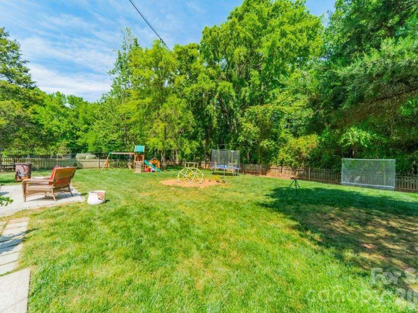 2316 Heath Lake Drive, Mint Hill, NC 28227.  MLS# CAR4371417, YatesRealty ID 22401. 