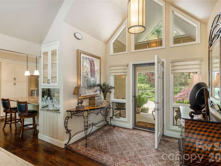 508 Cobblestone Lane, Flat Rock, NC 28731.  MLS# CAR4368630, YatesRealty ID 22402. 