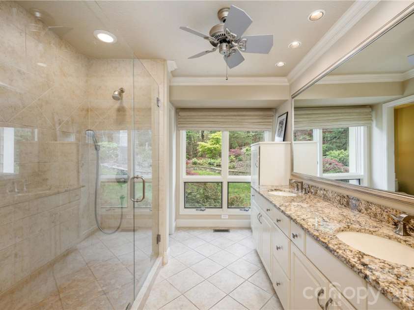 508 Cobblestone Lane, Flat Rock, NC 28731.  MLS# CAR4368630, YatesRealty ID 22402. 