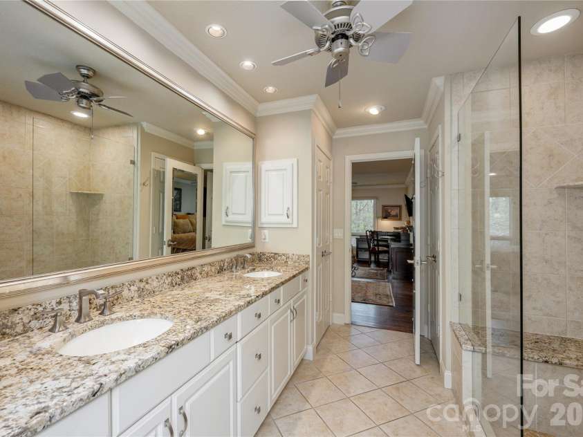 508 Cobblestone Lane, Flat Rock, NC 28731.  MLS# CAR4368630, YatesRealty ID 22402. 