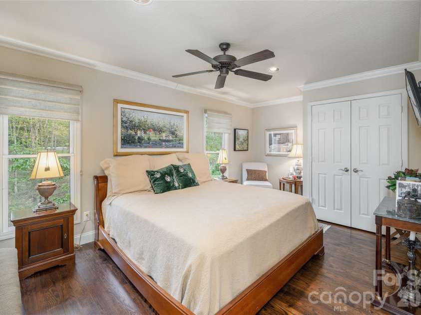 508 Cobblestone Lane, Flat Rock, NC 28731.  MLS# CAR4368630, YatesRealty ID 22402. 