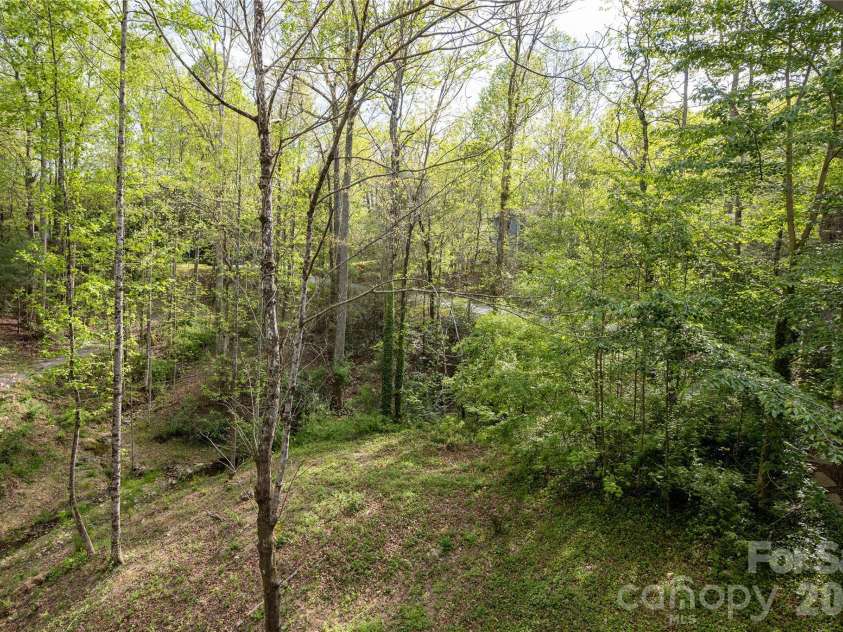 508 Cobblestone Lane, Flat Rock, NC 28731.  MLS# CAR4368630, YatesRealty ID 22402. 