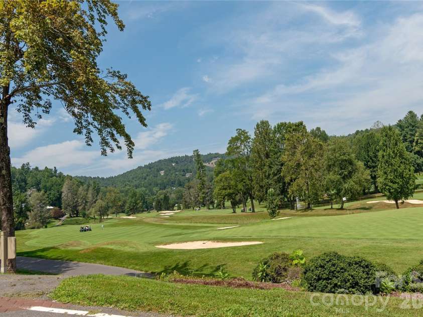 508 Cobblestone Lane, Flat Rock, NC 28731.  MLS# CAR4368630, YatesRealty ID 22402. 