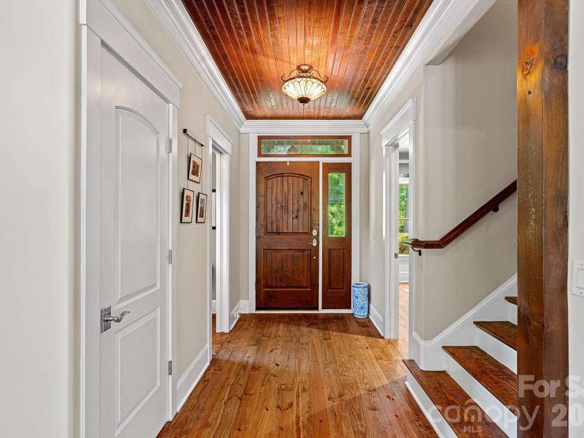 236 Tuskarora Trail, Mooresville, NC 28117.  MLS# CAR4370396, YatesRealty ID 22403. 